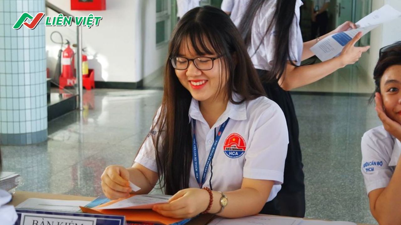 Học viện Cán bộ Thành phố Hồ Chí Minh là một trường đại học công lập