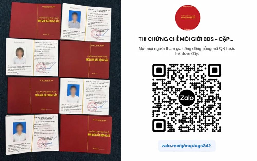 Nhóm hỗ trợ giải đáp thắc mắc cho học viên tại Liên Việt
