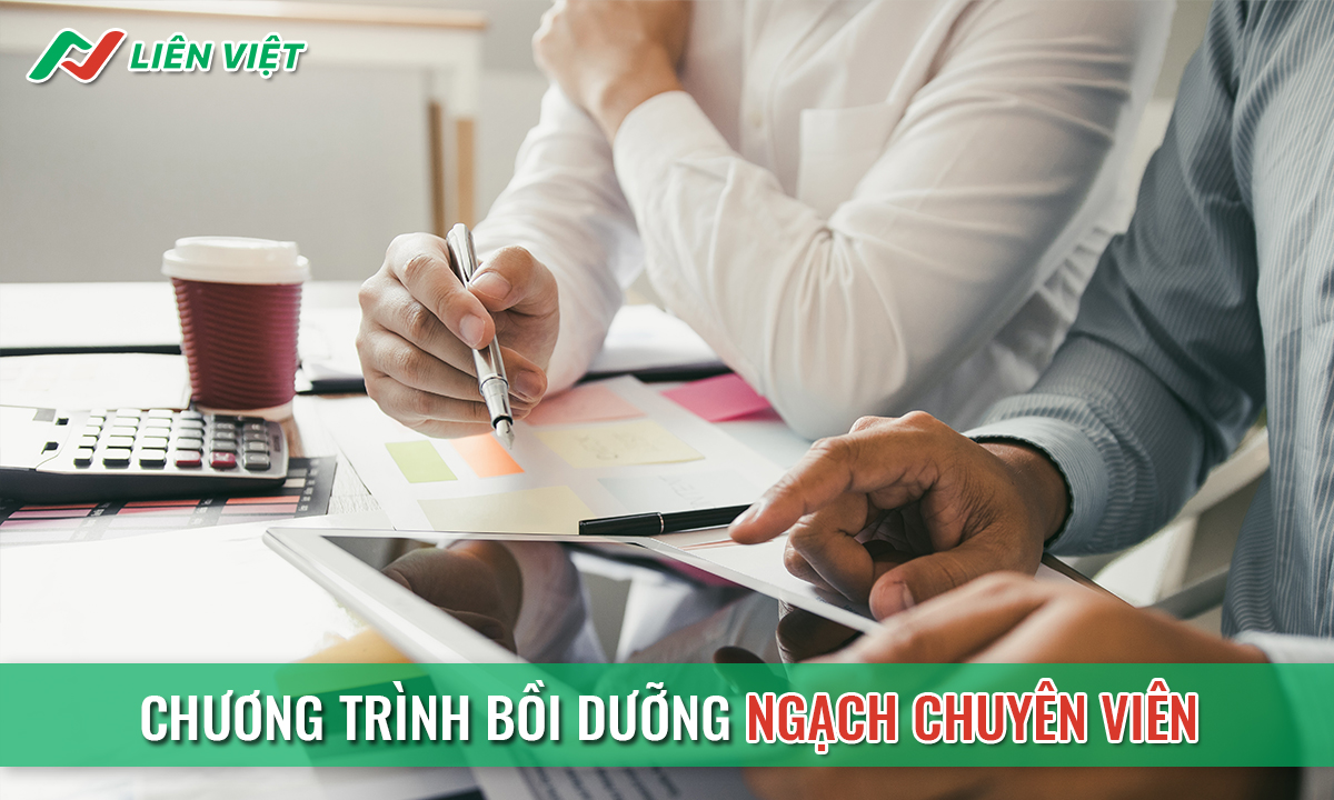 Chương trình học chứng chỉ ngạch chuyên viên gồm những gì?