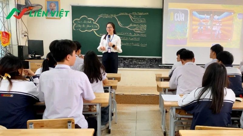 Tiền thưởng của giáo viên sẽ dựa vào năng lực và thành tích mà cá nhân đạt được