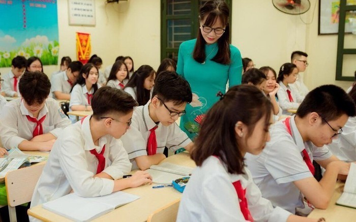 Học sinh THCS rất nhạy cảm, khi thực hiện các bước xử lý tình huống sư phạm THCS thì giáo viên cần chọn giải pháp tinh tế