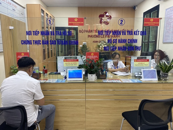 Cải cách hành chính được đưa ra để hỗ trợ người dân xử lý công việc nhanh chóng, thuận lợi hơn