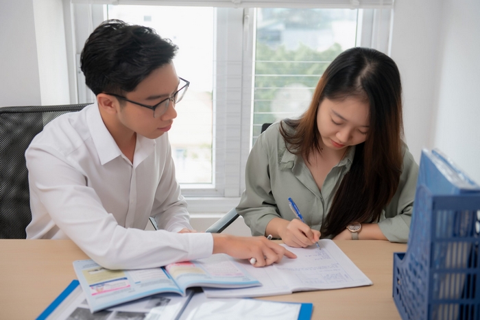 Dịch vụ gia sư dạy kèm tại nhà TPHCM được nhiều phụ huynh, người học lựa chọn vì có thể cá nhân hóa phương pháp dạy học