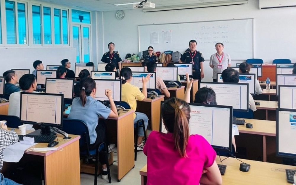 Thi chứng chỉ nghiệp vụ khai báo hải quan