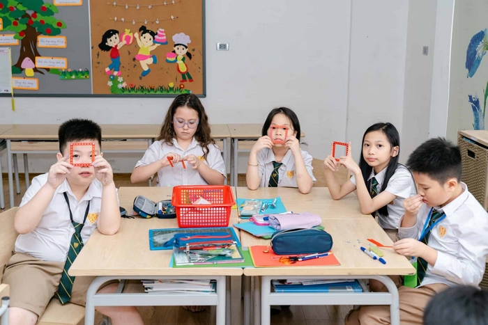 Phương pháp dạy học trực quan giúp người học nghe, thấy và cảm nhận nội dung bài học qua nhiều hoạt động trải nghiệm