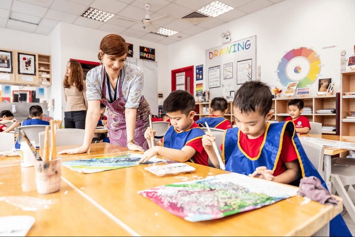 Khi vừa nghe – vừa xem và trải nghiệm thì hiệu suất học tập tăng lên rất nhiều so với hình thức học truyền thống