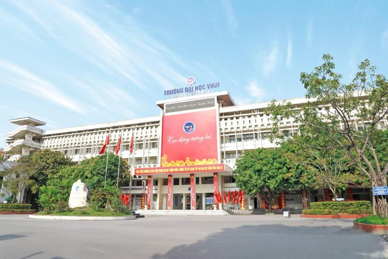 Các trường miền Trung chú trọng đào tạo nhân lực chất lượng, hỗ trợ học bổng và kỹ năng chuyên môn