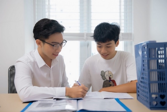 Tìm gia sư dạy kèm tại nhà ở Hà Nội cần biết chi phí sẽ thay đổi tùy khu vực, trình độ gia sư, thời lượng buổi học