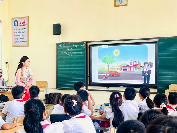 Khi giáo dục truyền thống đóng vai trò nền tảng thì việc ứng dụng AI trong giáo dục mở ra mô hình giáo dục thích ứng cao với thời đại số
