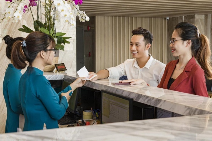 Các tình huống vi phạm luật du lịch về khai báo tạm trú có thể ảnh hưởng đến công tác quản lý an ninh, dịch bệnh,... cho địa phương