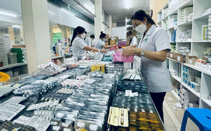 Một trong các trường hợp không phải đấu thầu là khi mua sắm thuốc hoặc vắc xin không nằm trong danh mục BHYT