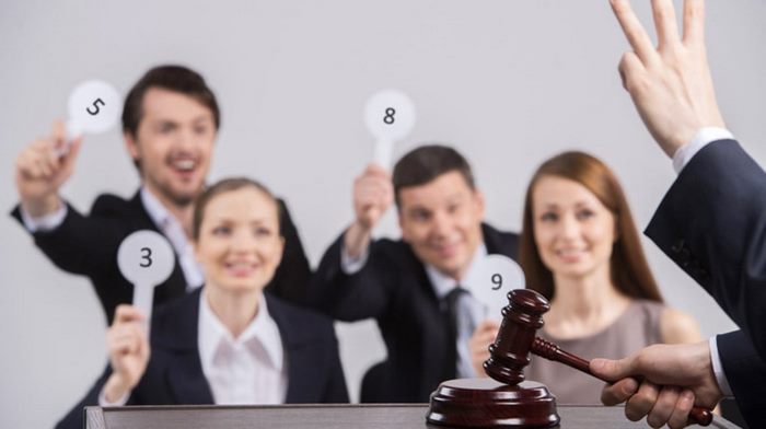 Hiểu rõ ưu và nhược điểm của đấu thầu quốc tế là gì giúp các bên tham gia xây dựng chiến lược phù hợp để tối ưu hóa hiệu quả đầu tư