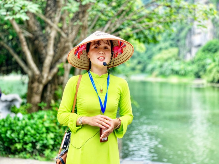Có nên tip và tiền tip cho hướng dẫn viên du lịch trong nước bao nhiêu hợp lý là điều nhiều du khách quan tâm