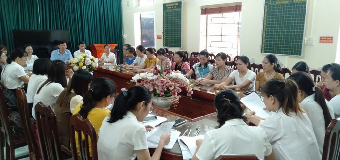 Biên bản họp xét đánh giá viên chức cuối năm là văn bản ghi chép quá trình thảo luận, đánh giá, nhận xét, xếp loại chất lượng viên cuối năm