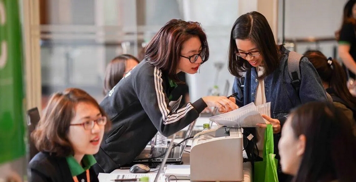 Trong hồ sơ xin giấy phép tư vấn du học cần có cả danh sách nhân viên trực tiếp tư vấn du học