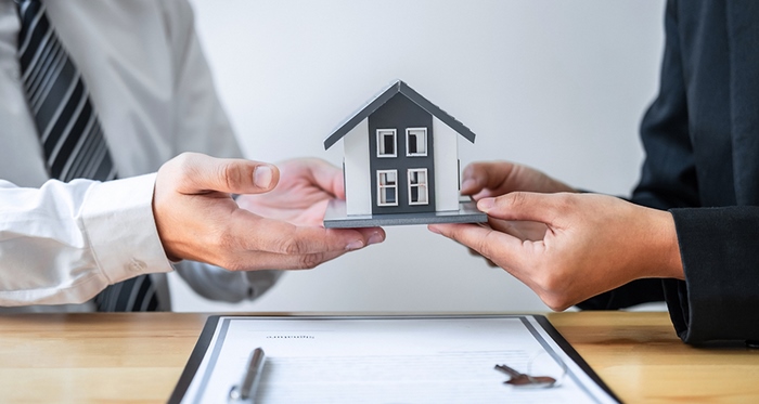 Việc mua chứng chỉ môi giới bất động sản có thể ảnh hưởng đến cơ hội, uy tín nghề nghiệp
