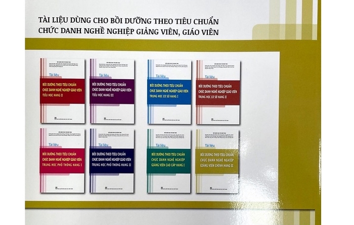 Bộ tài liệu bồi dưỡng chức danh nghề nghiệp viên chức cho giáo viên, giảng viên soạn thảo