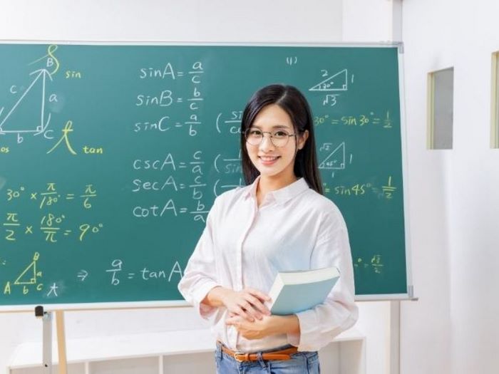 Chứng chỉ nghiệp vụ sư phạm toán là điều kiện bắt buộc để trở thành giáo viên với người không tốt nghiệp từ sư phạm Toán chính quy