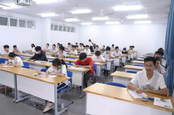 Nghiên cứu Chuyên đề đánh giá trong giáo dục Đại học để điều chỉnh, cải thiện chất lượng đào tạo