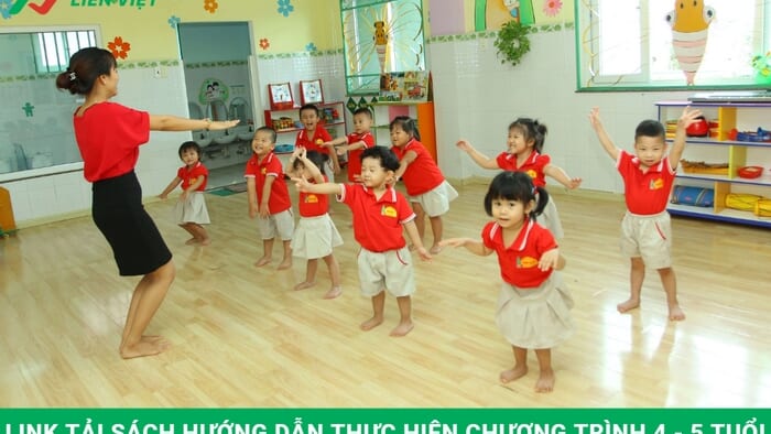 Sách hướng dẫn thực hiện chương trình 4 5 tuổi